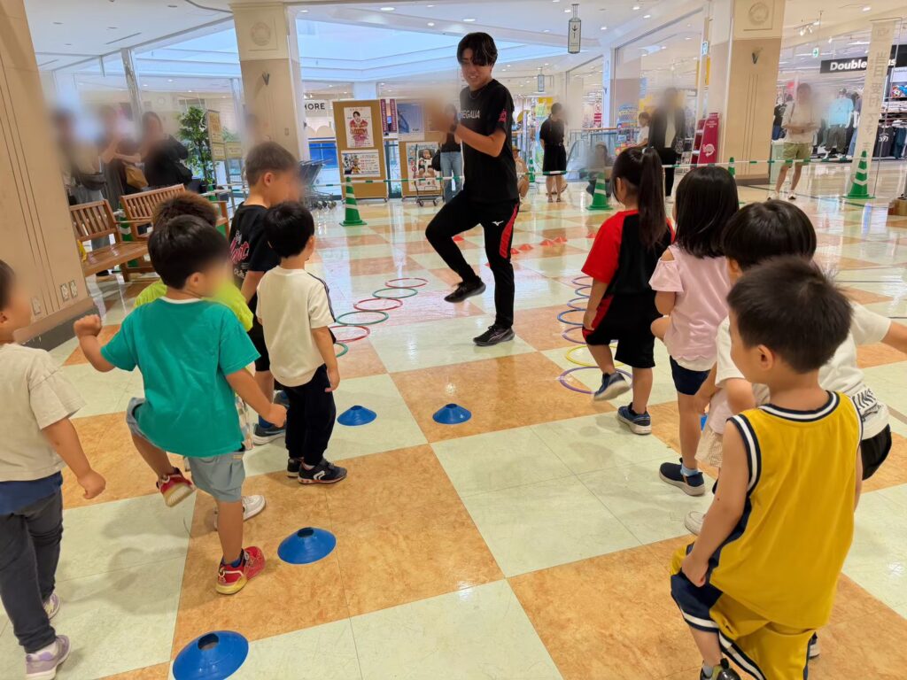 「イオンモール佐賀大和店で開催した子ども向け走り方教室」
